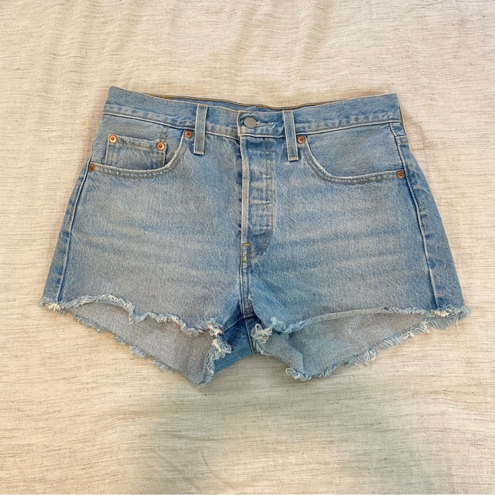 Levi’s 501 Jean Shorts | Size 27 | Button up